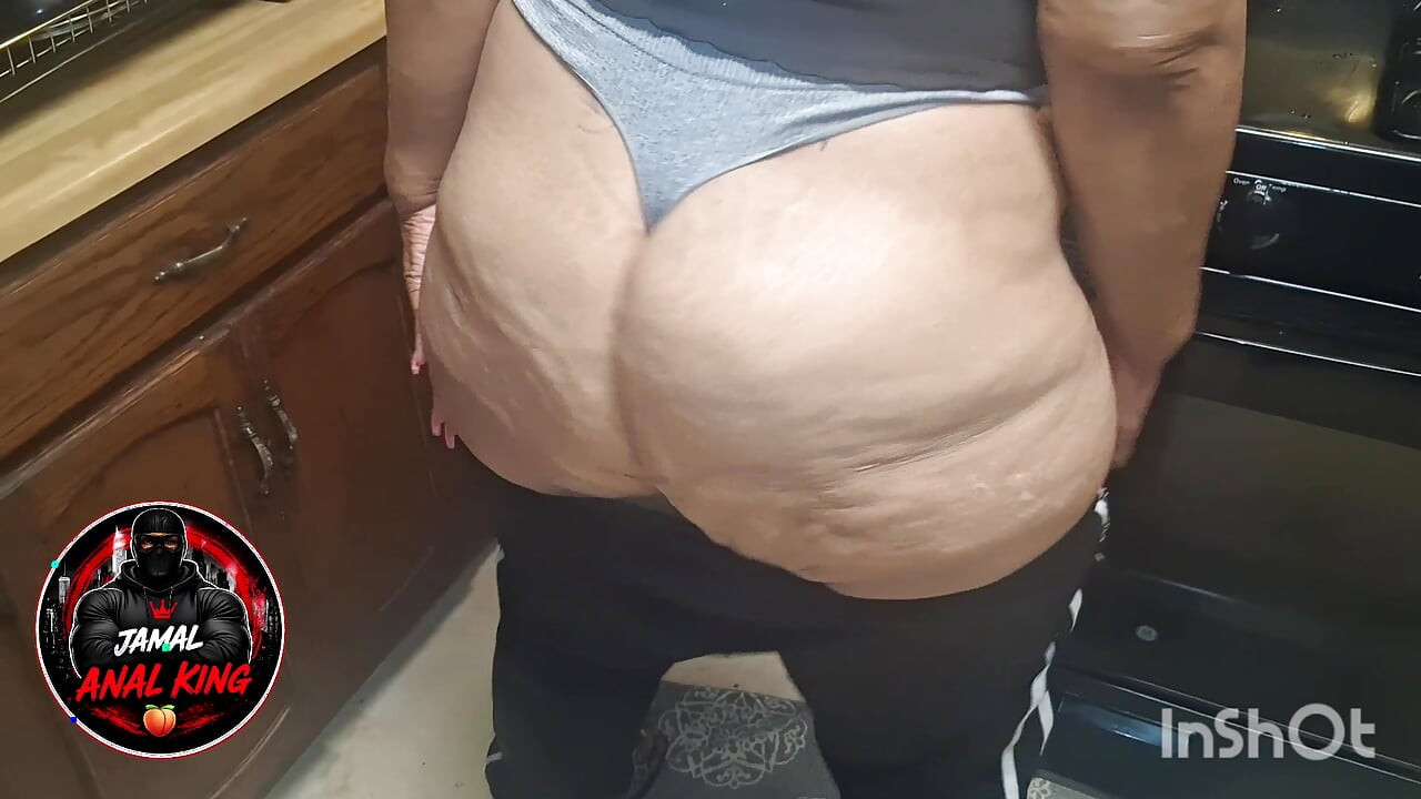 MAYOR BOTÍN BBW ANAL REINA CON JAMAL ANAL KING