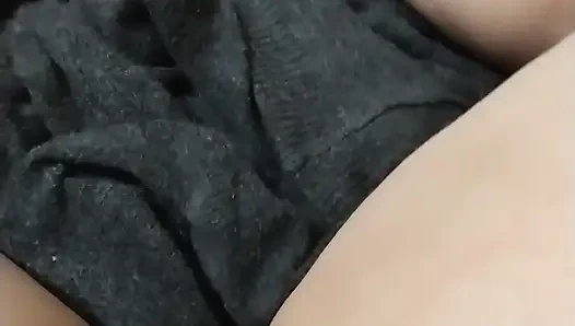 Громкий пульсирующий оргазм пухлой женщины