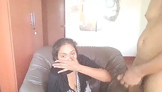 Hijab lady works at my home office sucks well