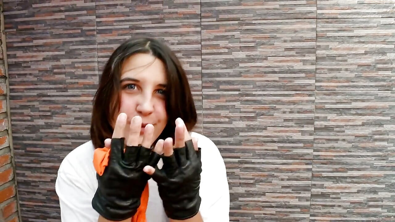 Videl de Dragon Ball Z chupando e montando num balão gigante de 36 polegadas - Bunny Looner