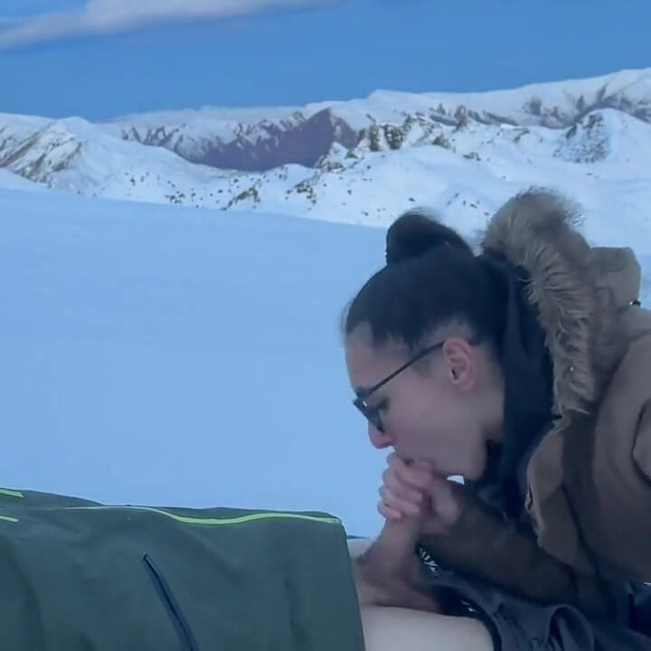Blowjob Under the Sunset with a Cum in Mouth