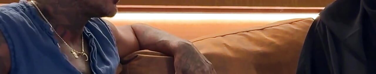 Muslimsk kone er sin mand utro med italiensk stutteri