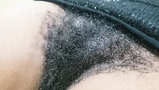 Video rekaman seks tante seksi rambut cokelat dengan memek berbulu - close up