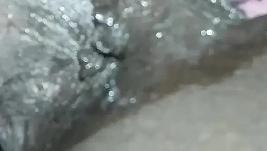 Лижет киску горячей деревенской бхабхи ее шурин