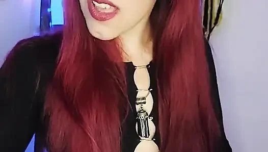 Shyyfxx Your Insatiable Sister-in-law Tempts You with Her Tight Tights and Huge Ass!