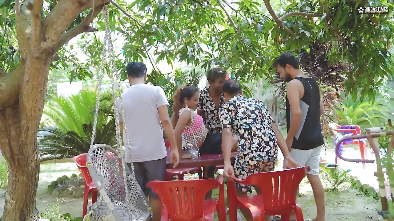 Desi Indian Boys International Style Gangbang Sex with a Sexy Indian Girl Outdoor ( Full Movie )