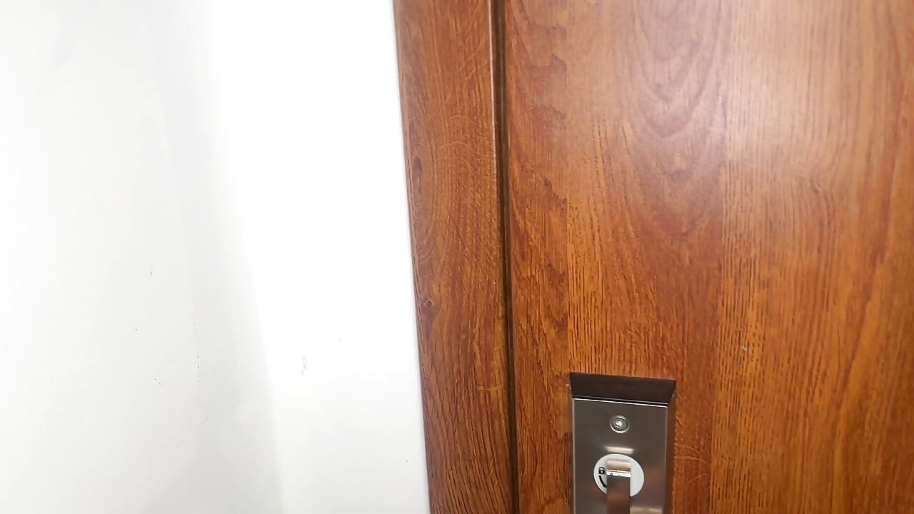 Next Door Neighbor Loss of Keys Was an Excuse to Get Fuck. Sexy Neighbor Wants Dick in Her Pussy