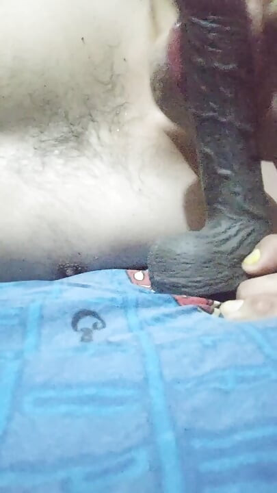 Eşcinsel tangalı zengin dildo emiyor