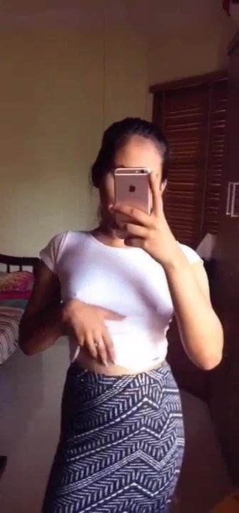 Sanduni showing her boobs to her boyfriend