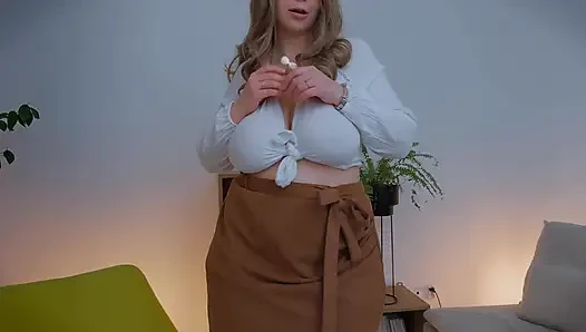 Sexy Striptease and Standing Masturbation of Chubby MILF