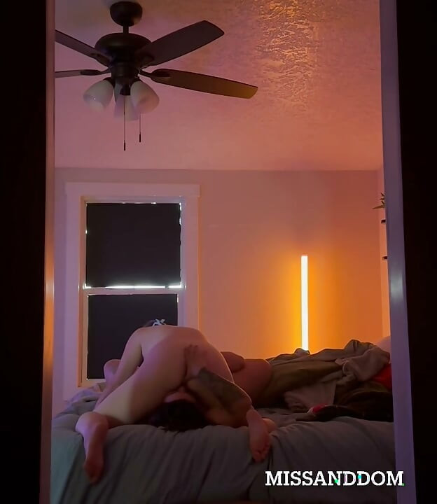 （MissAndDom）第一人称视角：你是我们的室友，你走进了我们，互相舔舐和剪刀