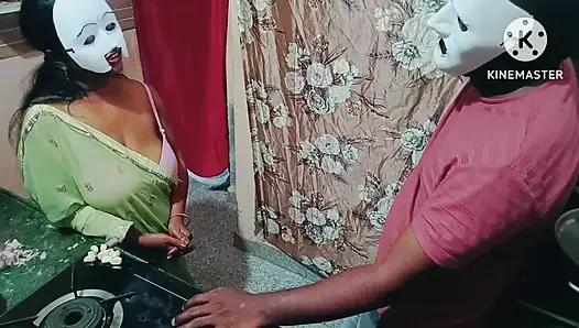 Üvey kızımın kocası güzelliğimden büyüleniyor ve beni sikiyor - tamil erotik ses