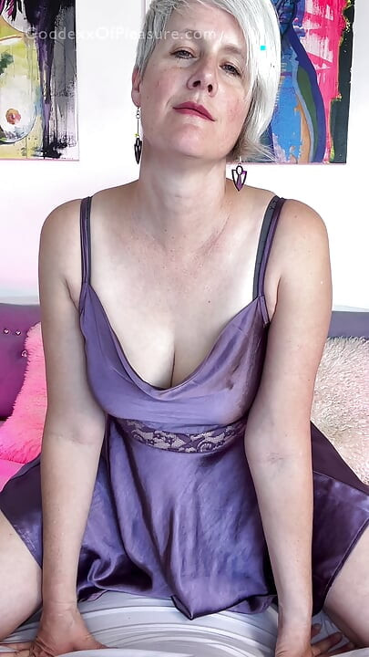 StepMommy Shows Off Her New Dress and Lets You Cum In Her Pussy (JOI Countdown)