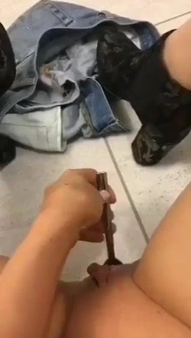 Lady uses tea spoon