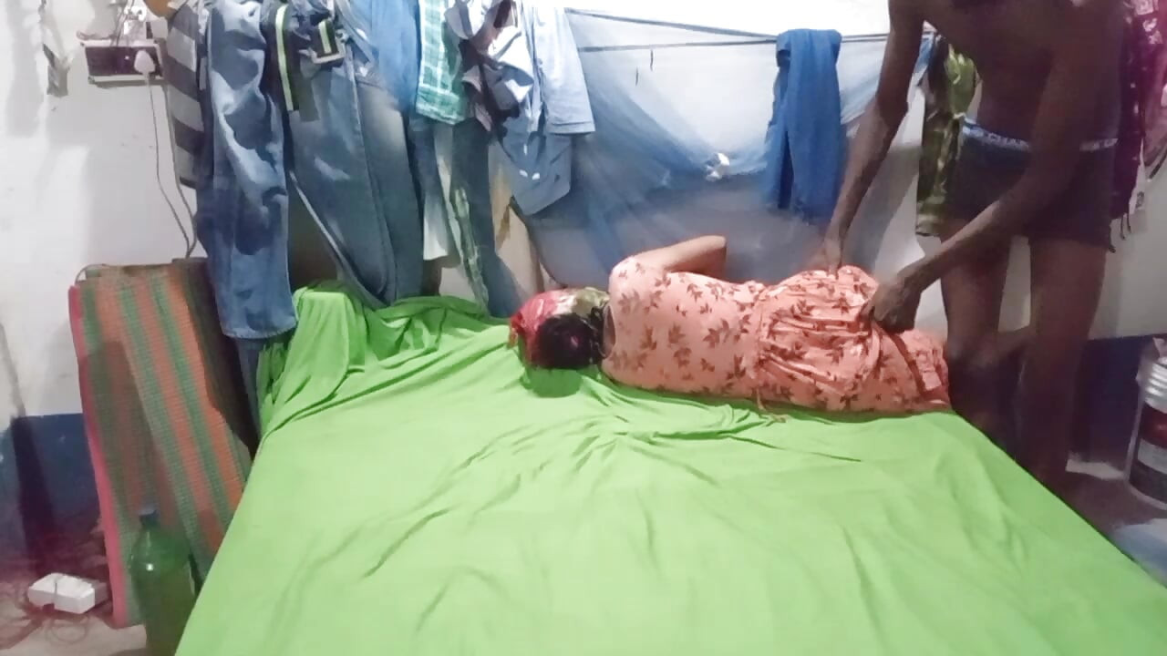Desi hot ass sexy village women romance