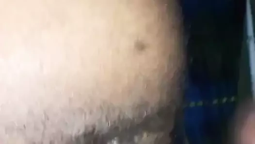 Köşedeki çocuğa sadece bir çöplük aldığımı söyledim.. o hala boşalmak istedi