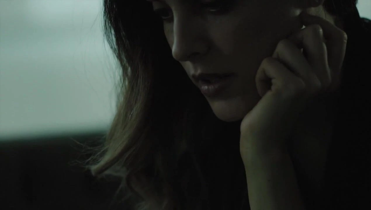 Riley Keough - "A barátnő-élmény" s1e11