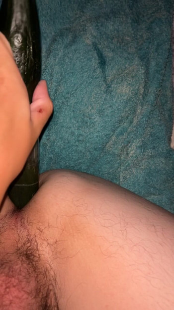 Young 18-year-old twink from the 59, virgin puts a very long cucumber on herself