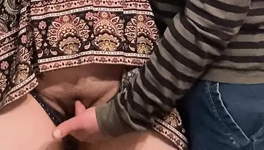 Fantasi seksual saudara tiri - fingering memek