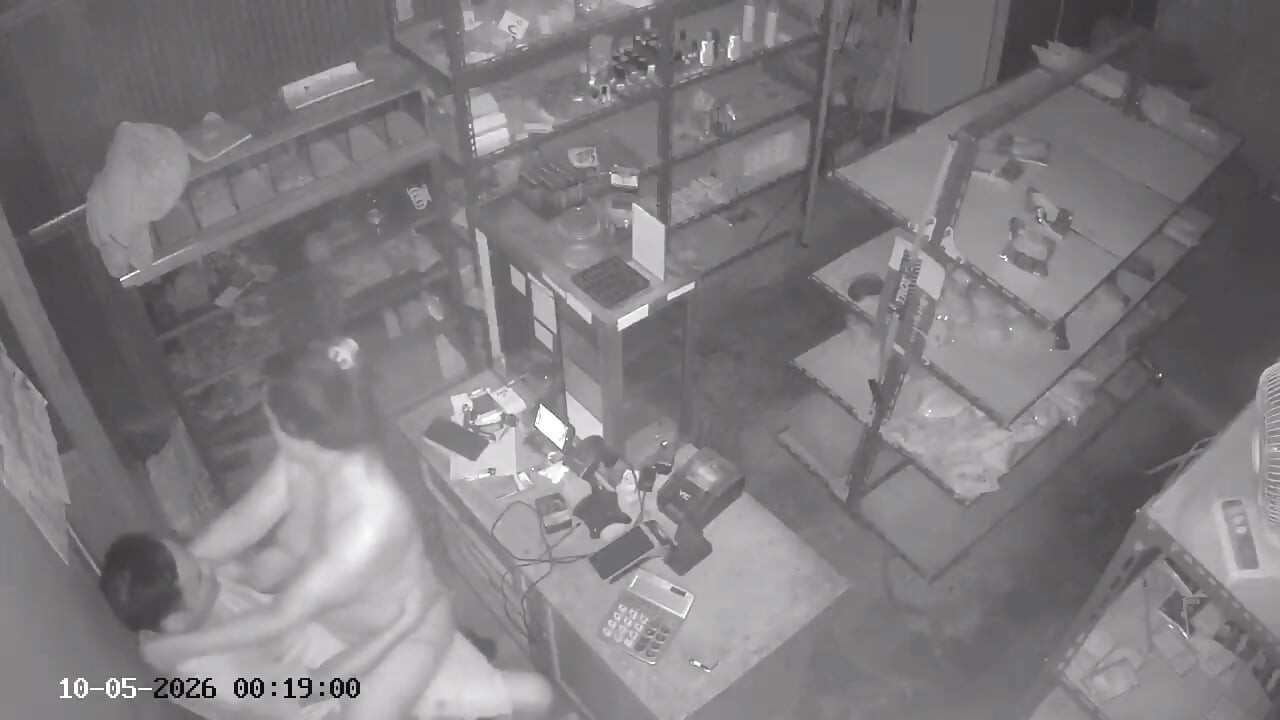 Cheating in a dark place with an ex-girlfriend, it turns out that there is a hidden camera.