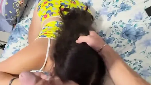 Мягкое сосание и ощущение, как очень сильный член становится твёрдым во рту — лицевой сперма во второй части доступна на VIP