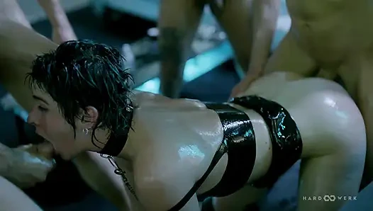 Попросите меня, отшпили Фрею