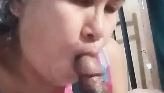 Blojob lain menjadi terlalu pantat
