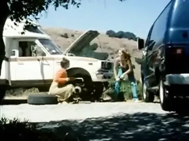 GARAGE GIRLS