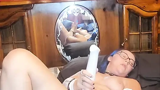 Amateur Alt Girl Fucks Herself With Toys Until Orgasm