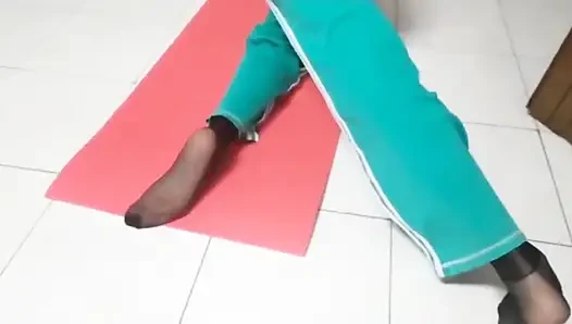 Latihan Yoga Nilon