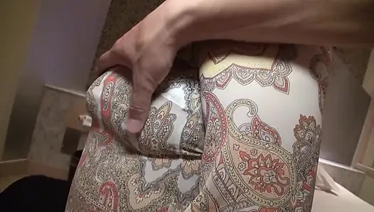 55-jährige Michiko, die ich auf einer Dating-Site getroffen habe