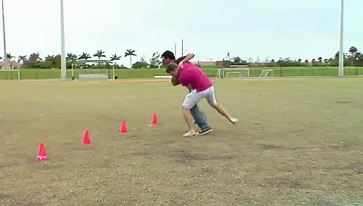 Memek cewek semok dihabisin sama kontol ngacng