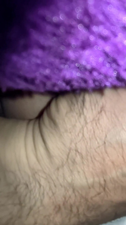 Γαμήσι με το δάχτυλο του μουνιού καυτό κορίτσι απ' την Αραβία λαδωμένο μουνί POV