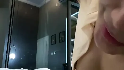 Horny girl masturbate on video call sex