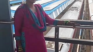 قرية ديسي أخت زوجة جميلة ساخنة تتناك بكس ضيق Xxx ، قرية ديسي هندية فتاة لطيفة بكس ضيق نيك هندي Xxx