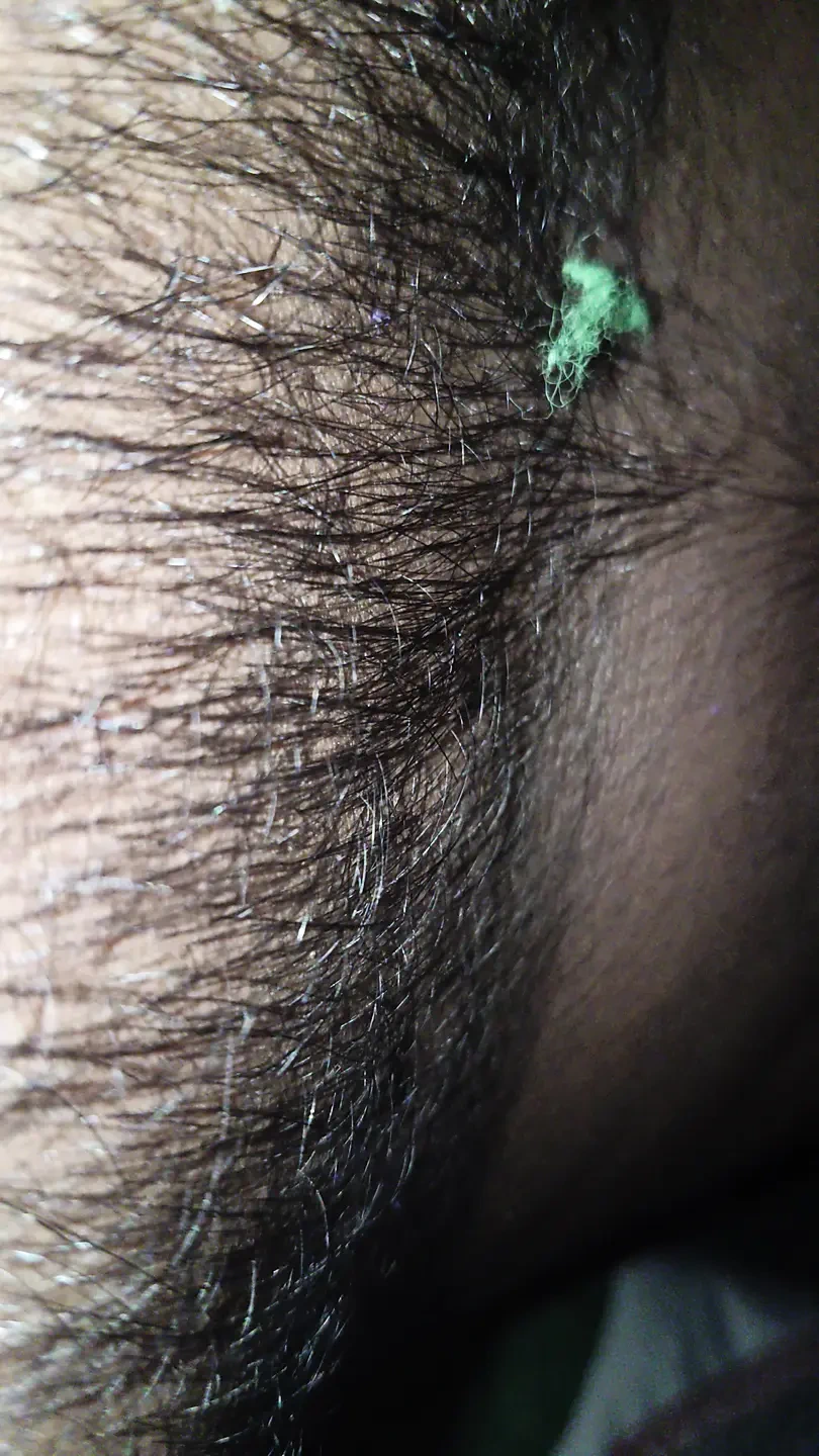 印度大学生晚上在宿舍里