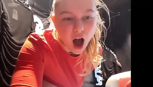 Extreme Squirting and Fucking in the Locker Room