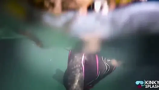 Дайвинг в моем блестящем двухдельном гидрокостюме