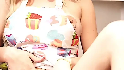 Horny Beautiful Maid Shoves a Thick Cucumber Into Her Tight Pussy in Her Boss's Kitchen