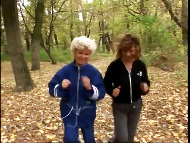 Slutty look grannies love to get experiment in the field