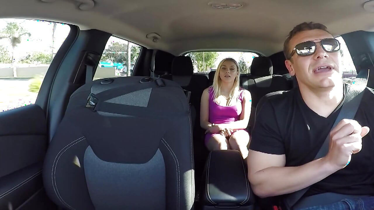 Marsha May se rozhodne vyměnit kundičku a hlavu za bezplatnou jízdu - perv milfky n teenky