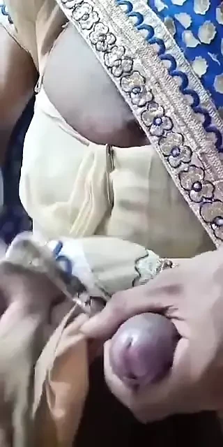 穿纱丽服