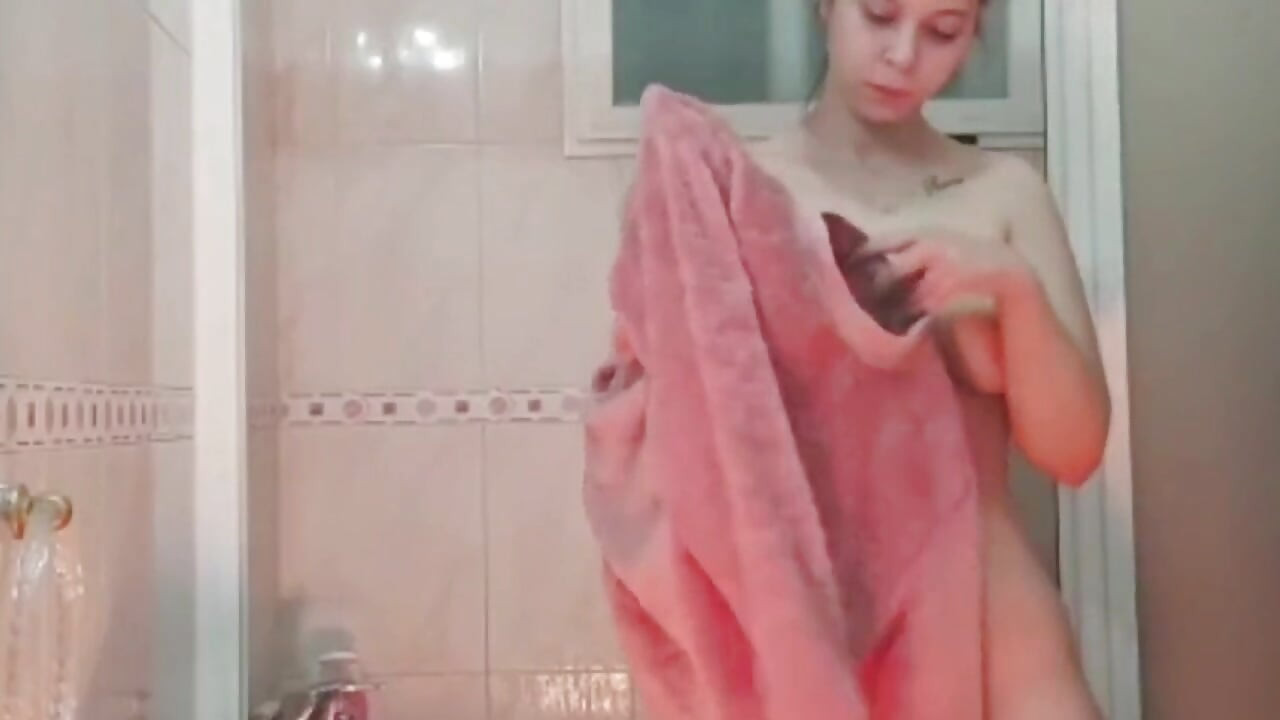 Namorada no chuveiro