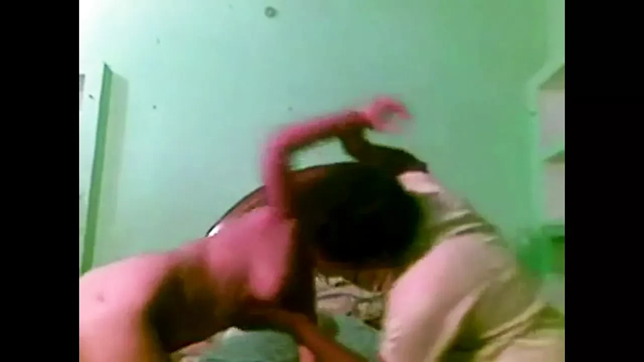 Bhabhi desi dikongkek keras oleh bos besarnya