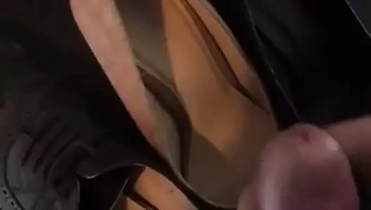Cum içinde komşular topuklu