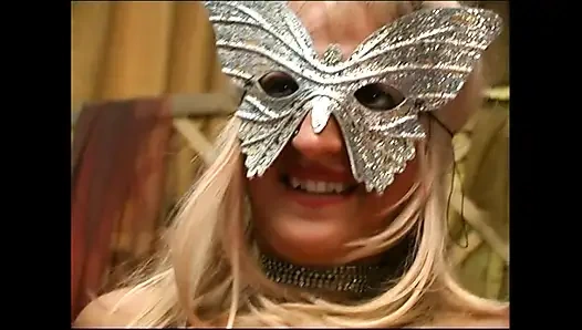 Threesomes with Beautiful MILF Fucked and Cumshot on Ass by Two Big Cocks