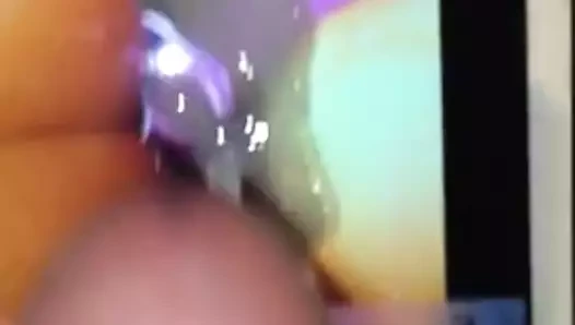 Cetocri'nin karısının pembe külot üzerinde Cum haraç