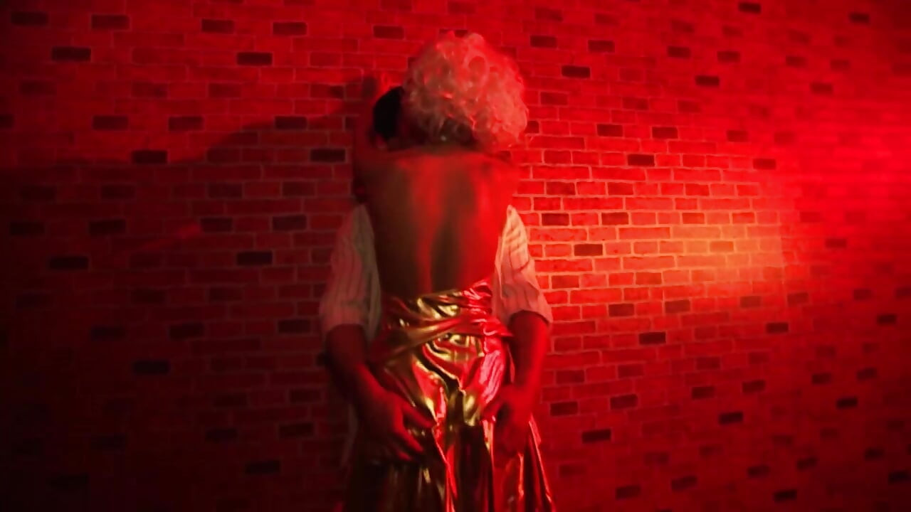 Marilyn Monroe punaisessa valossa