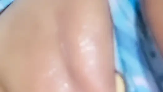 Colombian influencer masturbates and shows off her big pussy