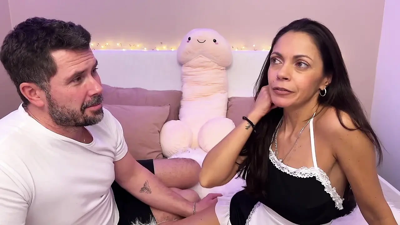 Milf tells us more about her love of her toys and shows some of her favorite ones